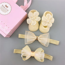 Load image into Gallery viewer, 3Pcs/Set Lace Flower Baby Girl Headband Socks Set Crown Bows Newborn Hairband Headbands For Girls Turban Baby Hair Accessories