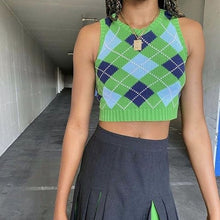 Load image into Gallery viewer, Muyogrt V Neck Vintage Argyle Sweater Vest Women Black Sleeveless Plaid Knitted Crop Sweaters Casual Autumn Preppy Style