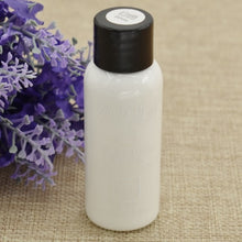 Load image into Gallery viewer, 30ml Matte Color DIY Handmade Leather Edge Paint Oil Dye Highlights Professional Paint Leathercraft Paint
