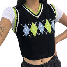 Load image into Gallery viewer, Muyogrt  V Neck Vintage Argyle Sweater Vest Women Black Sleeveless Plaid Knitted Crop Sweaters Casual Autumn Preppy Style
