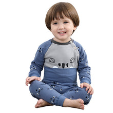Load image into Gallery viewer, nanjiren Baby suit boys and girls plus velvet thermal underwear pajamas suits can be worn in all seasons to keep your baby warm
